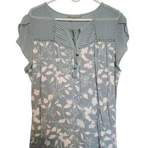 Danielrainn Boutique Blouse NWOT Flowy Top Ladies Blouse